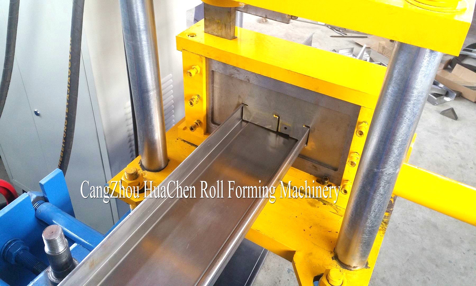 Steel Channel C Purlin Roll Forming Machine 13 Rows Hydraulic control