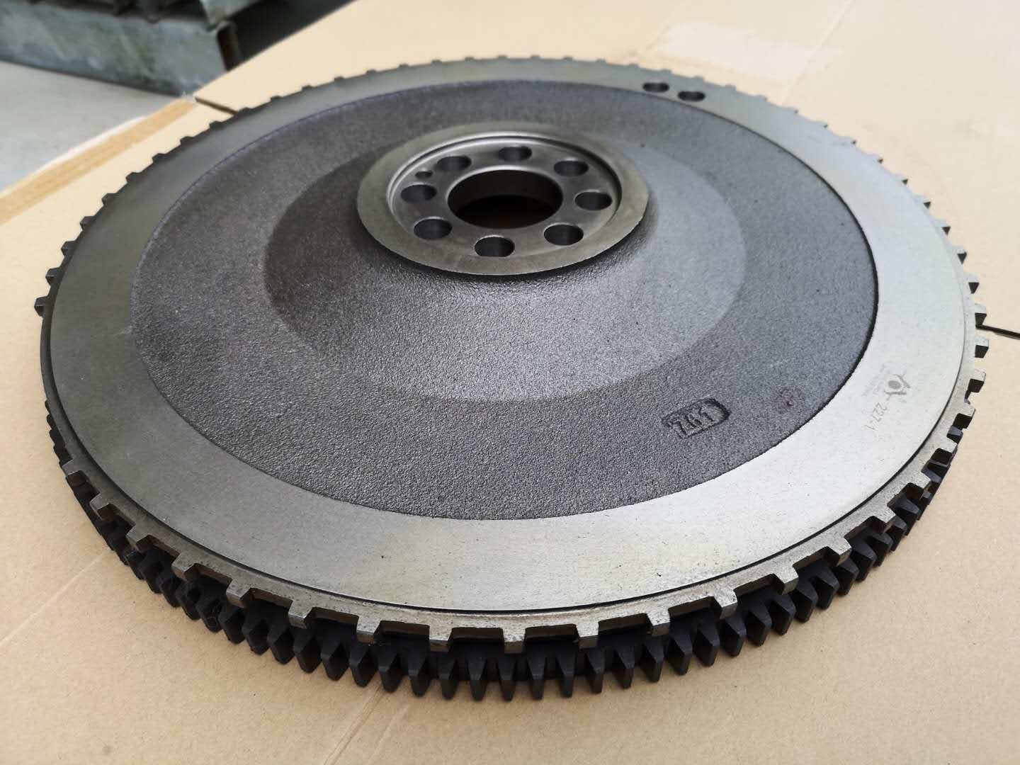 8973262272 4HK1 Light Truck 325mm ISUZU Flywheel For NPR NQR Two Deck Layer Gears
