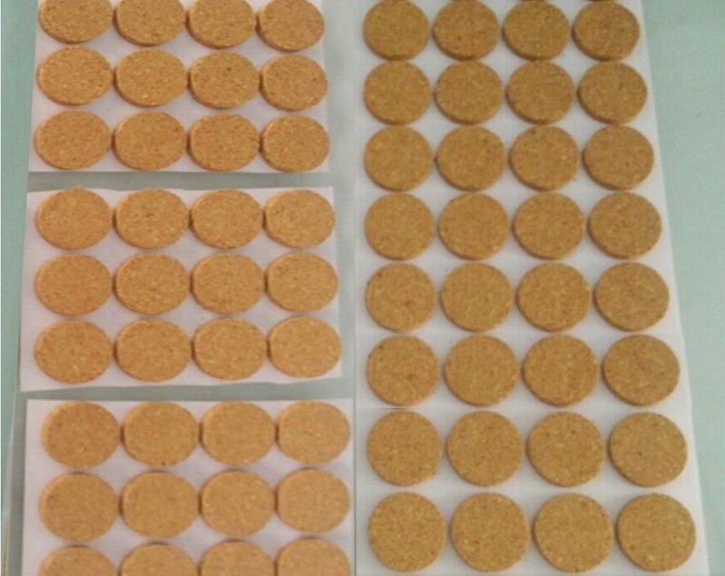 Hot Wholesale Price 25*25mm Better Housewares Protective Adhesive Cork Discs at Nature Color