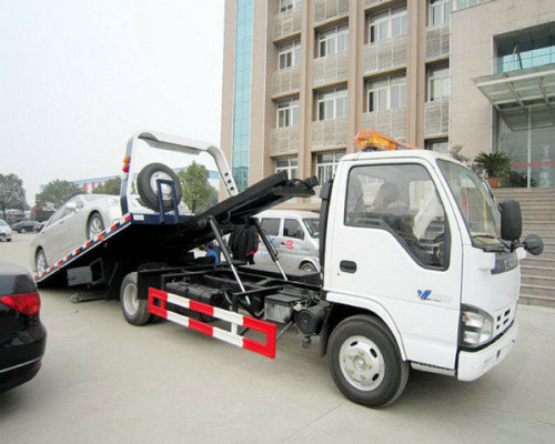 Light duty wrecker, 3-5 ton DONGFENG new wrecker truck for sale