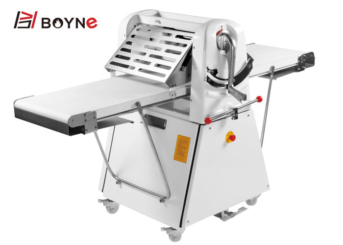 Industrial Dough Rolling Sheeter Machine For Hotel Bakery of vertical type 380
