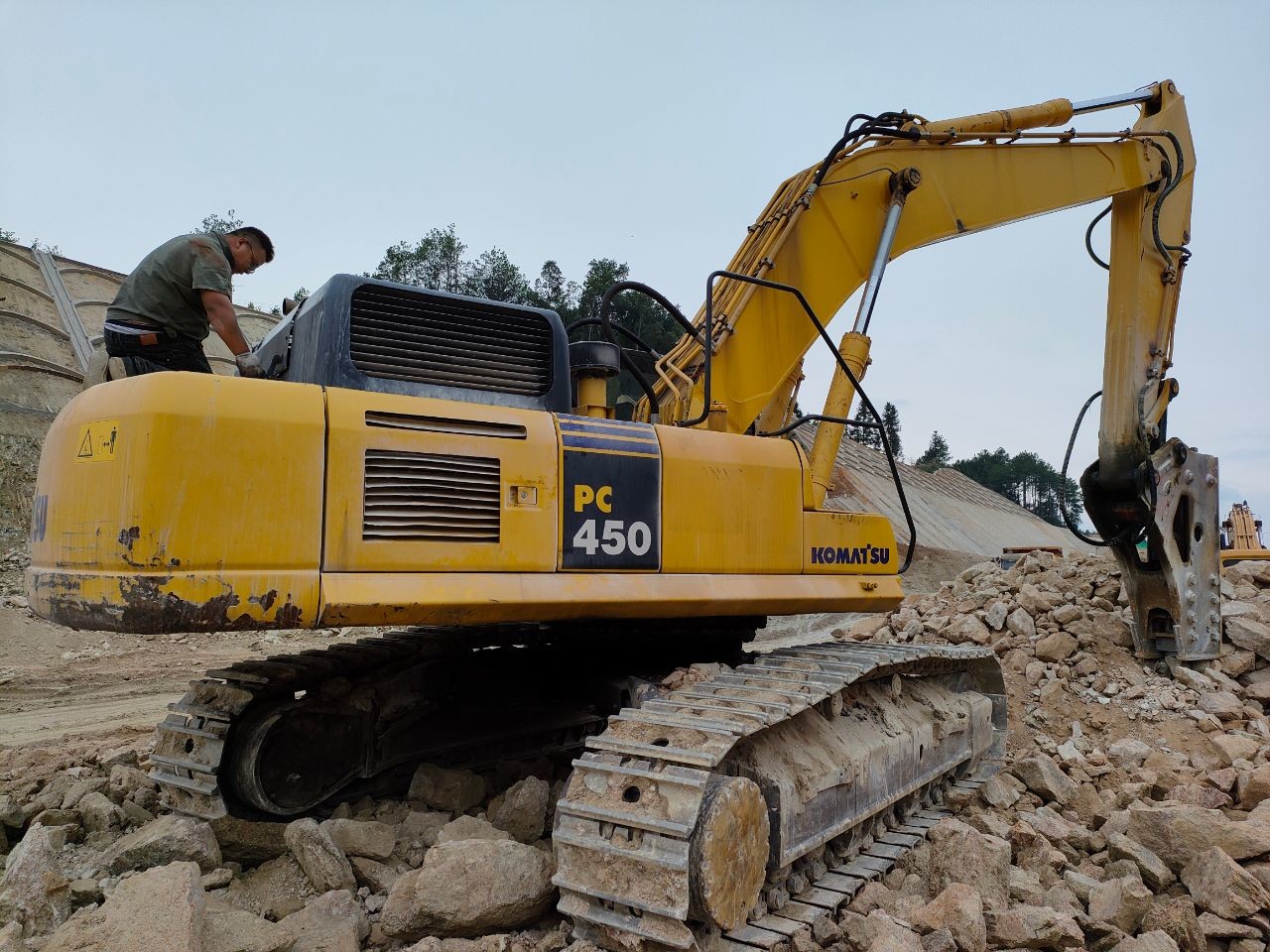Japanese Original Komatsu 450-8 45 Tons Construction Machinery Used Excavator