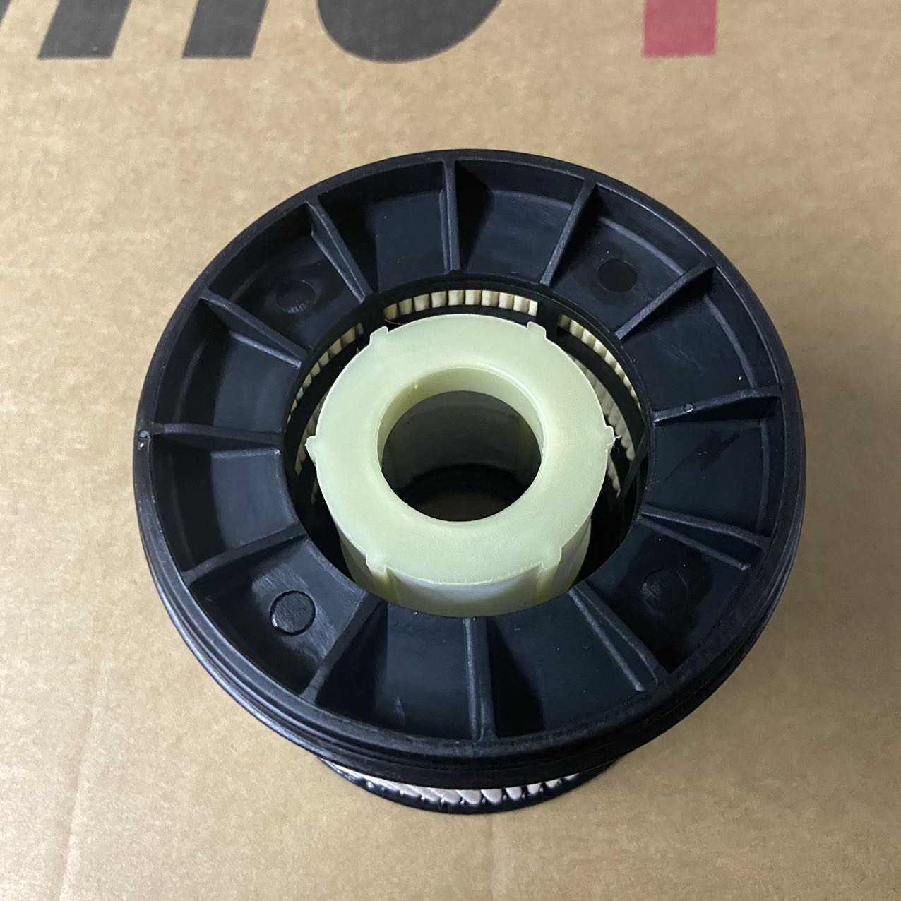 Universal Fuel Filter Element C00112937 for Maxus G10 G20 V80 V90 T60 T90 D90 Original