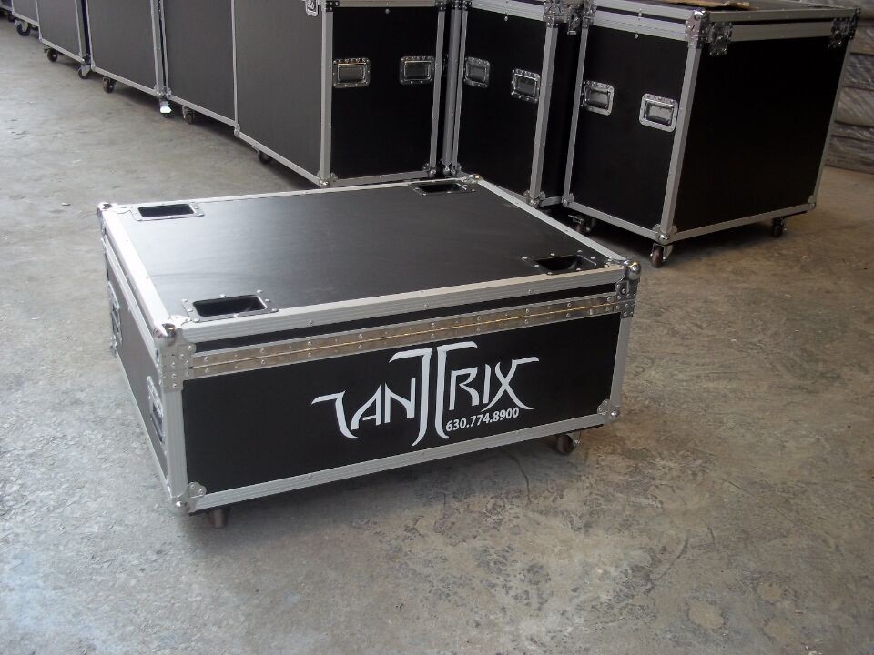 1000X500X500mm Black Color Waterproof 150KG Loading capacity Aluminum Tool Cases With Foam