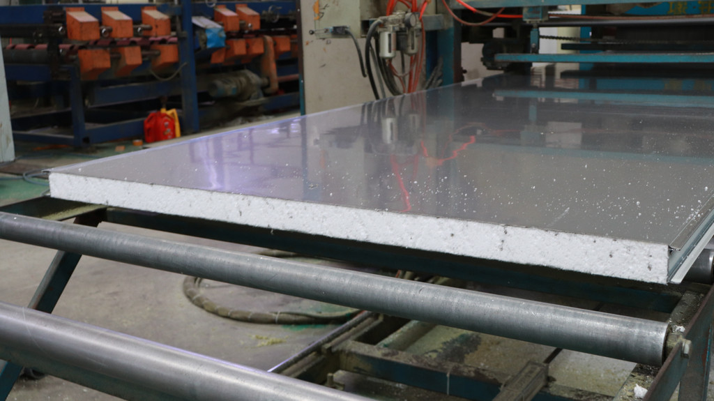 Low Cost Prefabricated House EPS Sandwich Panel Partition Wall Panel