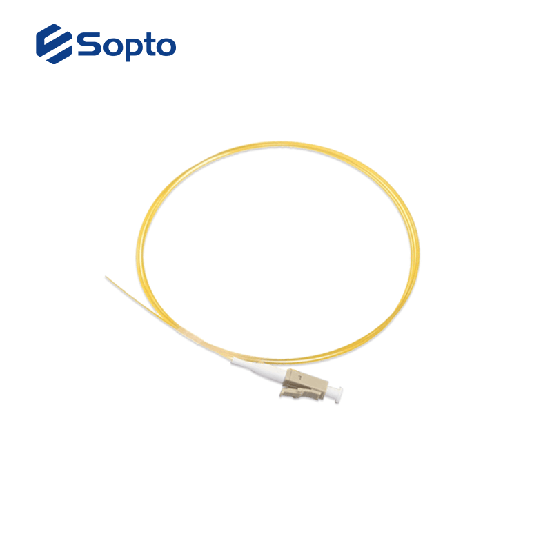 Low Insertion Loss Fiber Optic Pigtail , LC Pigtail Single Mode 0.9mm 1m