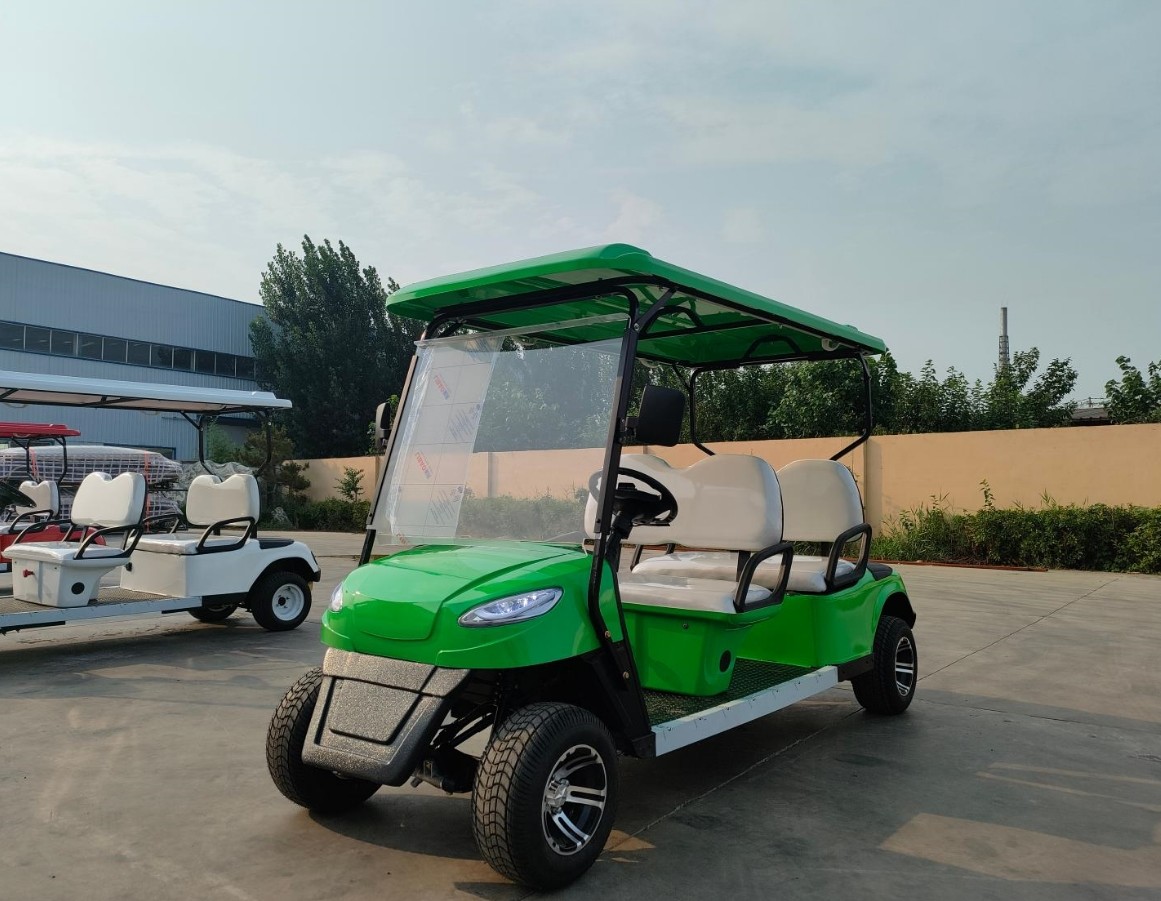 Green 4 Seater Golf Cart wheelbase 2420mm charging time 6-8 hours Ground clearance 120mm