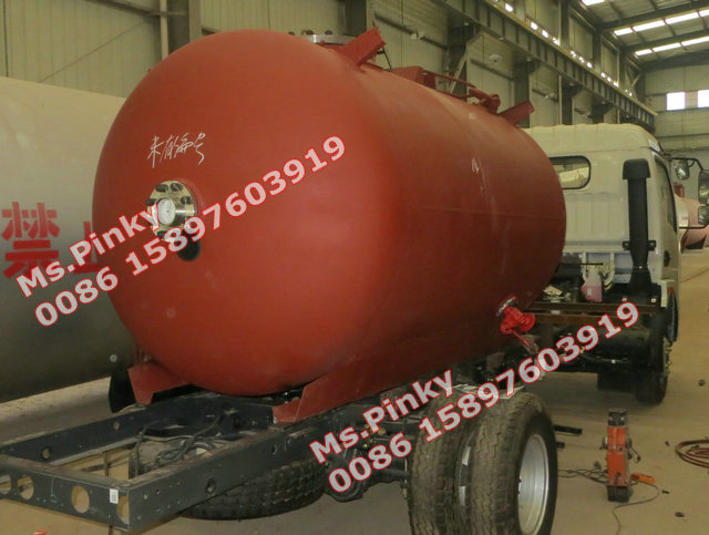 5500L Propane Bobtail Tanker Truck With Mobile Filling Gas Machine and Dispenser Propane Delivery Trucks Hot Sales