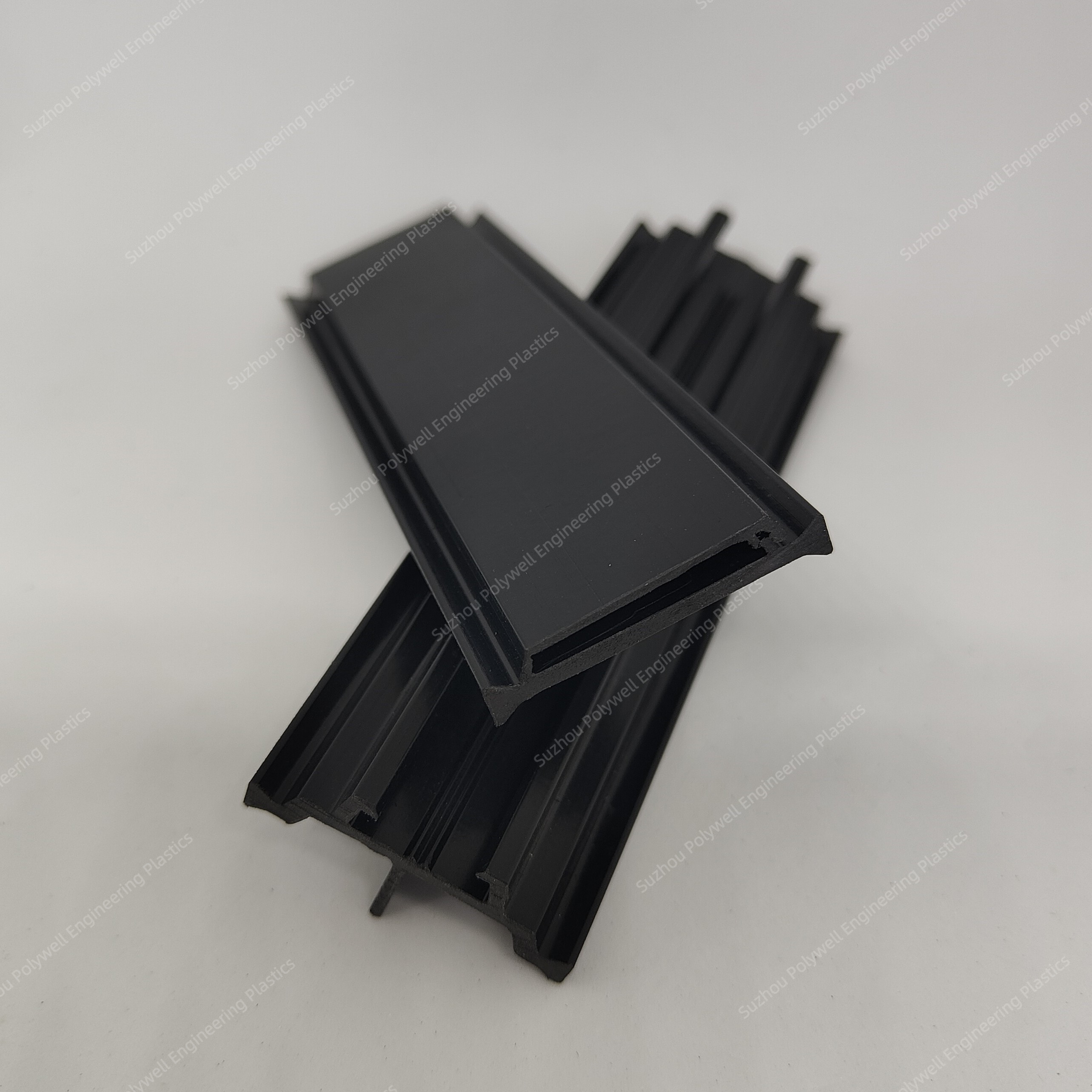 High Strength Polyamide Strip for Doors/Windows/Furniture/Machinery with Corrosion Resistance/Heat Resistance/High Tempe