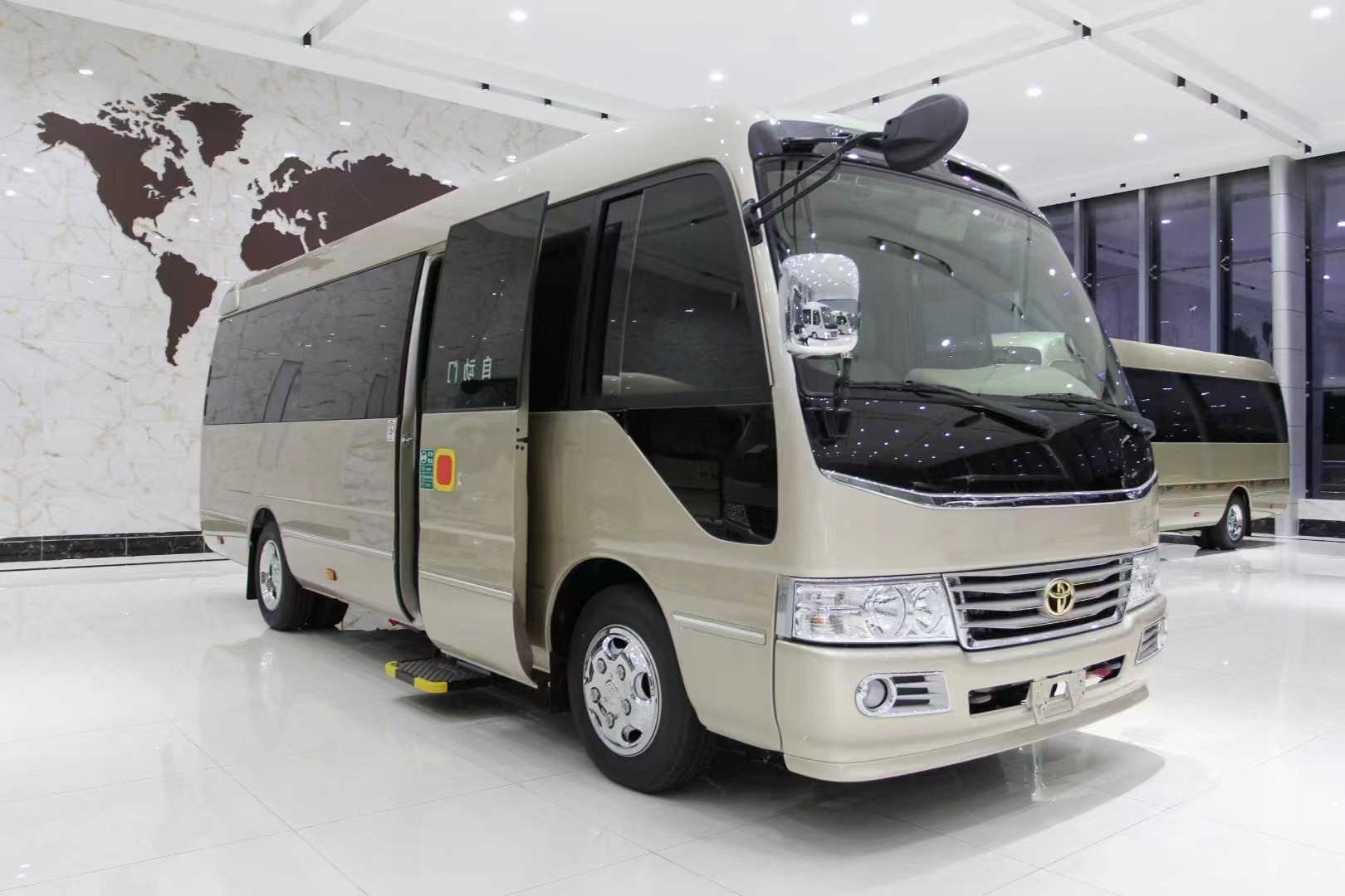 Toyota Coaster 8 Seater Tourist Bus Business Reception Bus Gasoline Rear Drive 4×2 Manual