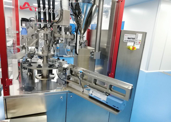 Eco Friendly Mascara Filling Machine 3000pcs / Hour High Output With Piston Pump
