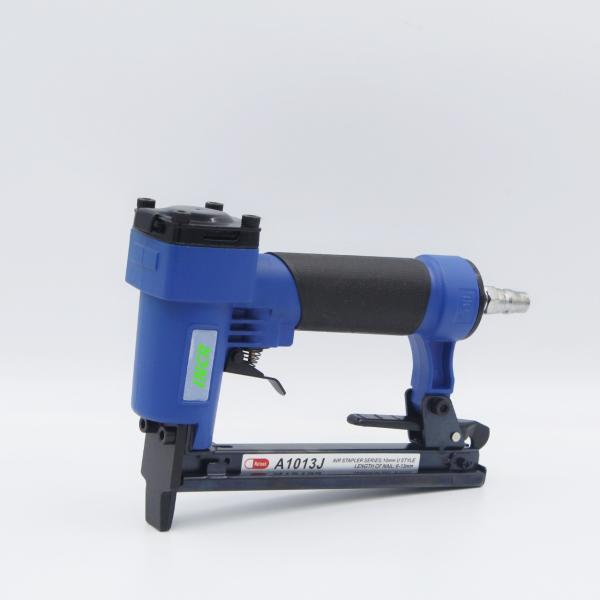 Customized Fine Crown Pneumatic Staple Gun Air Stapler 1013j for Furniture