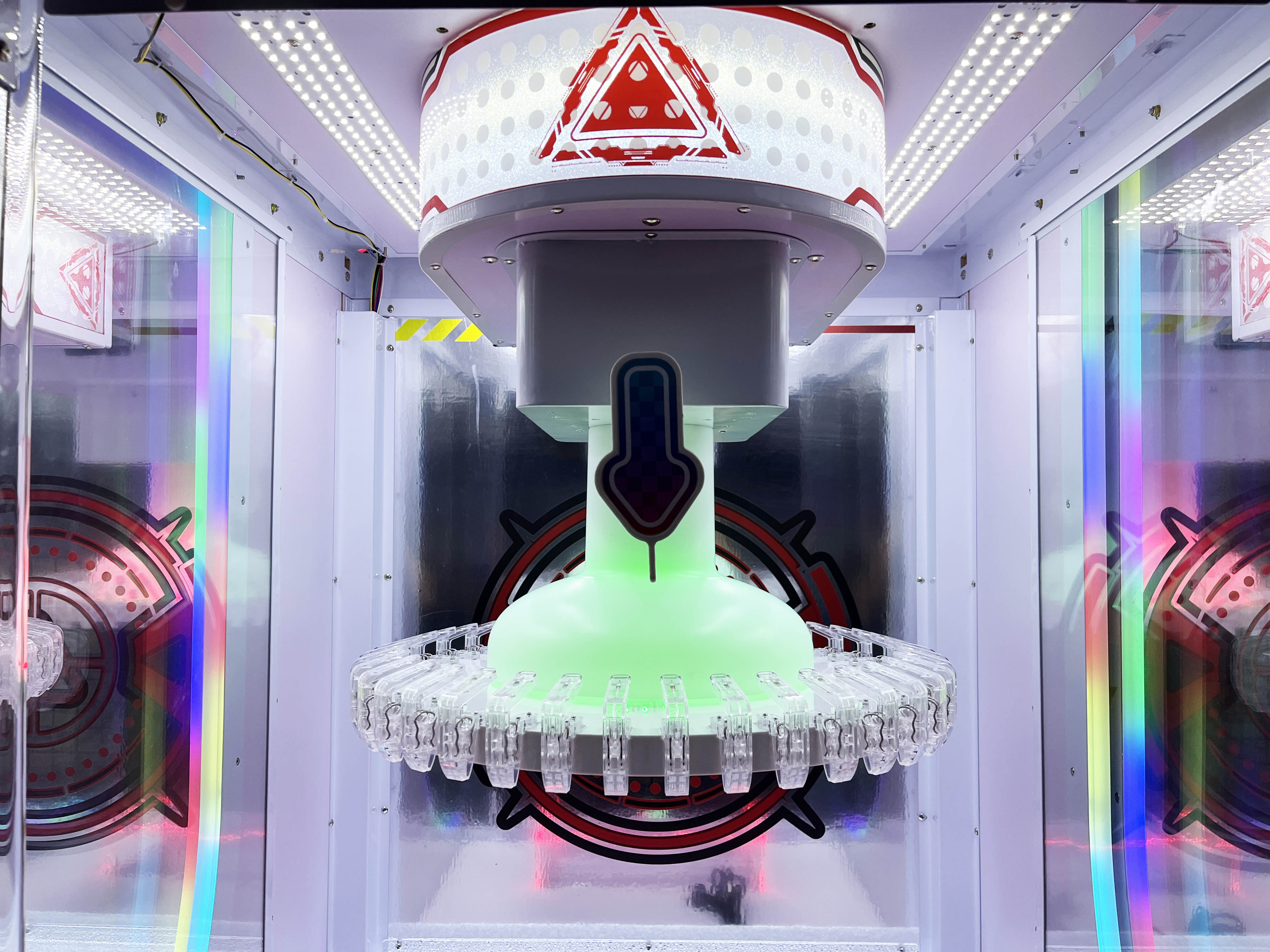 Dreamland wholesale game machines manufacturer guangzhou game machines factory clip clamp prize toys machine