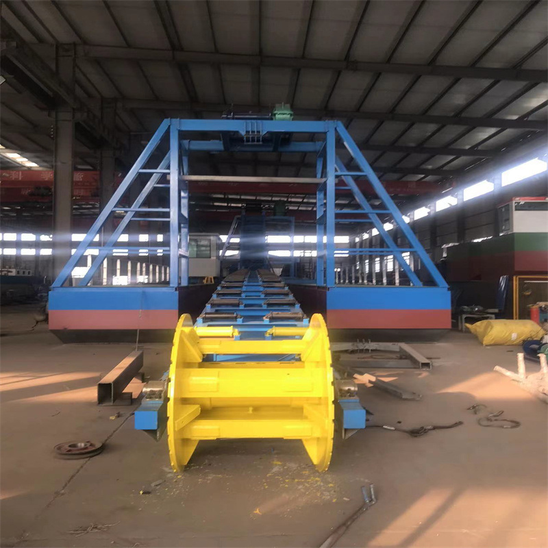 Customized Chain Bucket River Mining Boat /Sand Gold Ship/Diamond Dredger Machinery with Agitation Gold Chute Equipment /Jigging Machinery/ Centrifuge