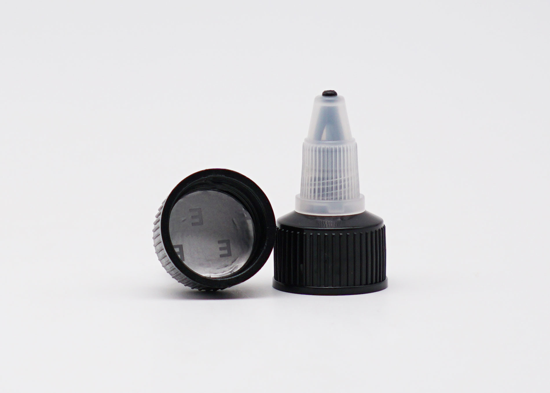24mm Plastic Screw Caps Twist Top Long Nozzle For Bottles Smooth Closure