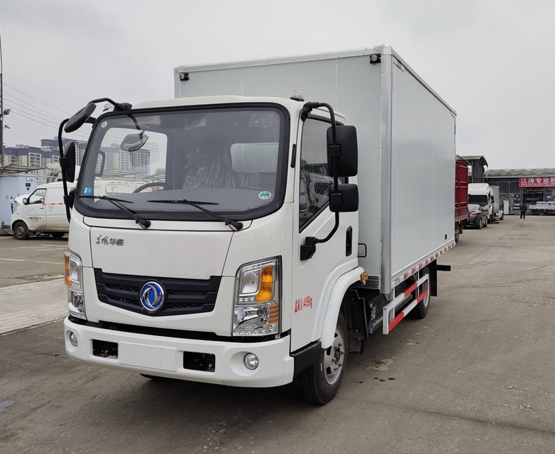 Dongfeng 1Ton Light Cargo Truck 4x2 Drive Wheel Euro 5 Air Suspension Reverse Shift Number 2