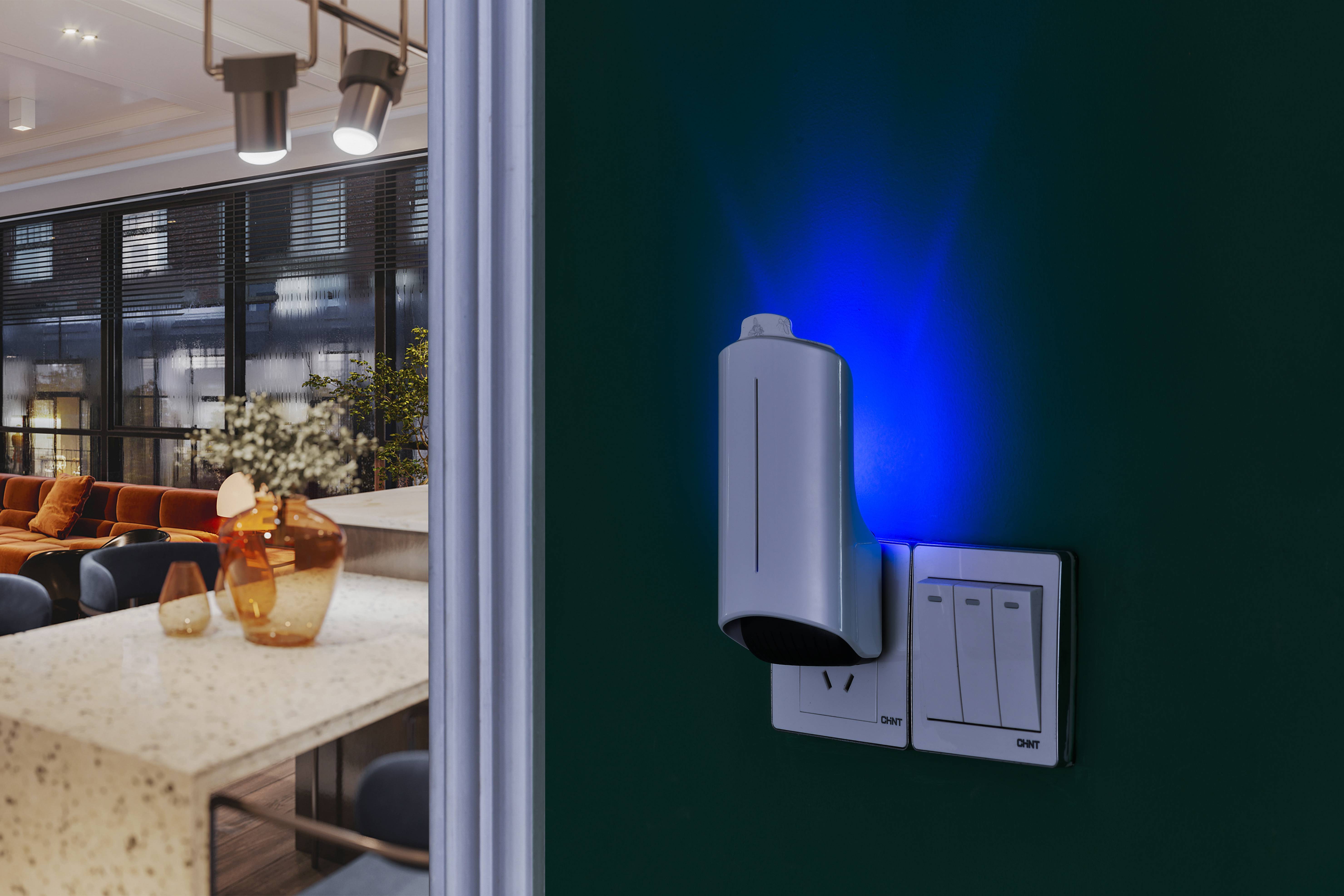 Eco-friendly and Durable ABS Material Insects Killer Sticky Glue Paper Mosquito Lamp with LED UV395x8pcs