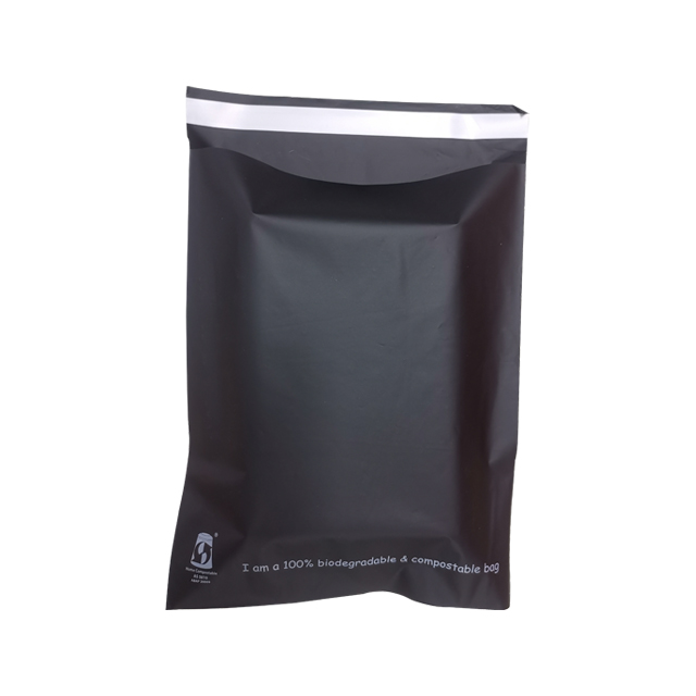 Tearproof Ultralight Black Poly Mailer Bags , EN13432 Large Shipping Bags For Clothes