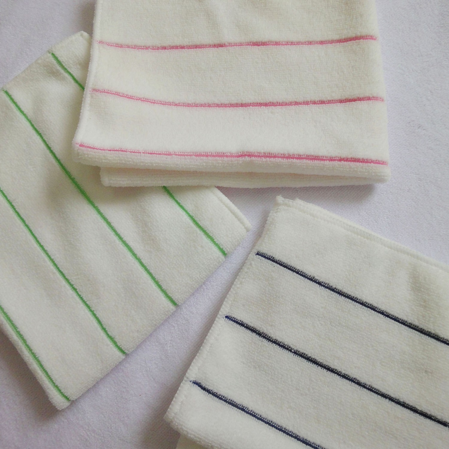 White 100% polyester tea towel weft grid towel