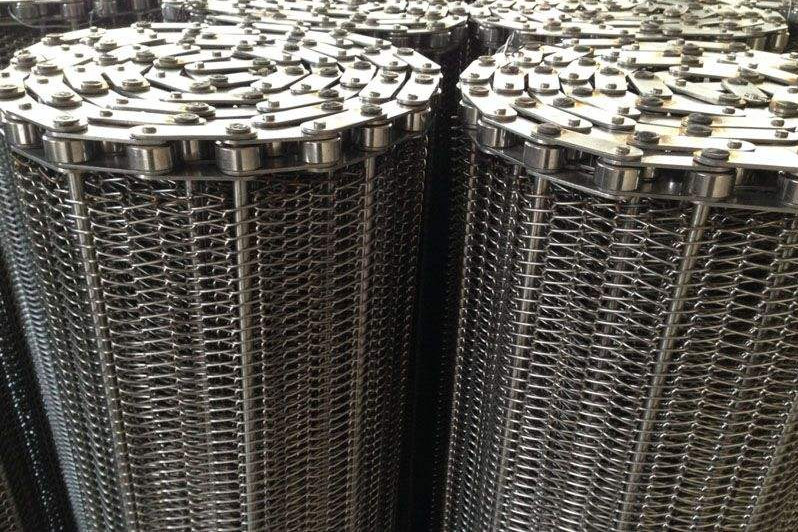 Precise Plate Chain Conveyor Belt Durable Knuckled Selvedge 10.0mm Thick