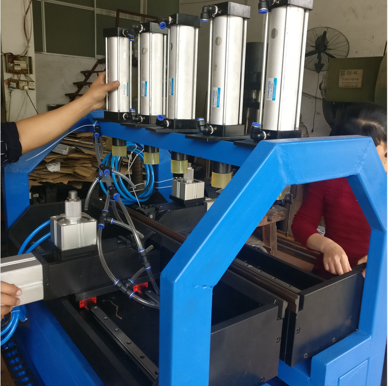 Water Tanks Fully Automatic Aluminum Radiator Plastic Tank Crimping Machine