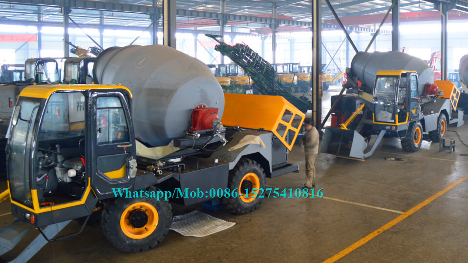 Rotating Drum Concrete Cement Mixer Machine Self Loading Mobile Type 2.0M3 Output