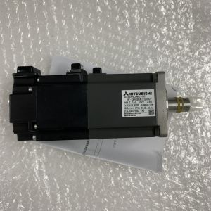 China Mitsubishi HF-KE43BKW1-S100 AC Servo Motor 3 PHASE 400W 102V 3000RPM IP55 2.9A CIB NEW AND ORIGINAL GOOD PRICE on sale
