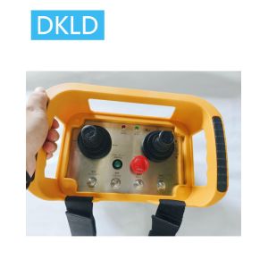 Box mounted double rocker crane remote control