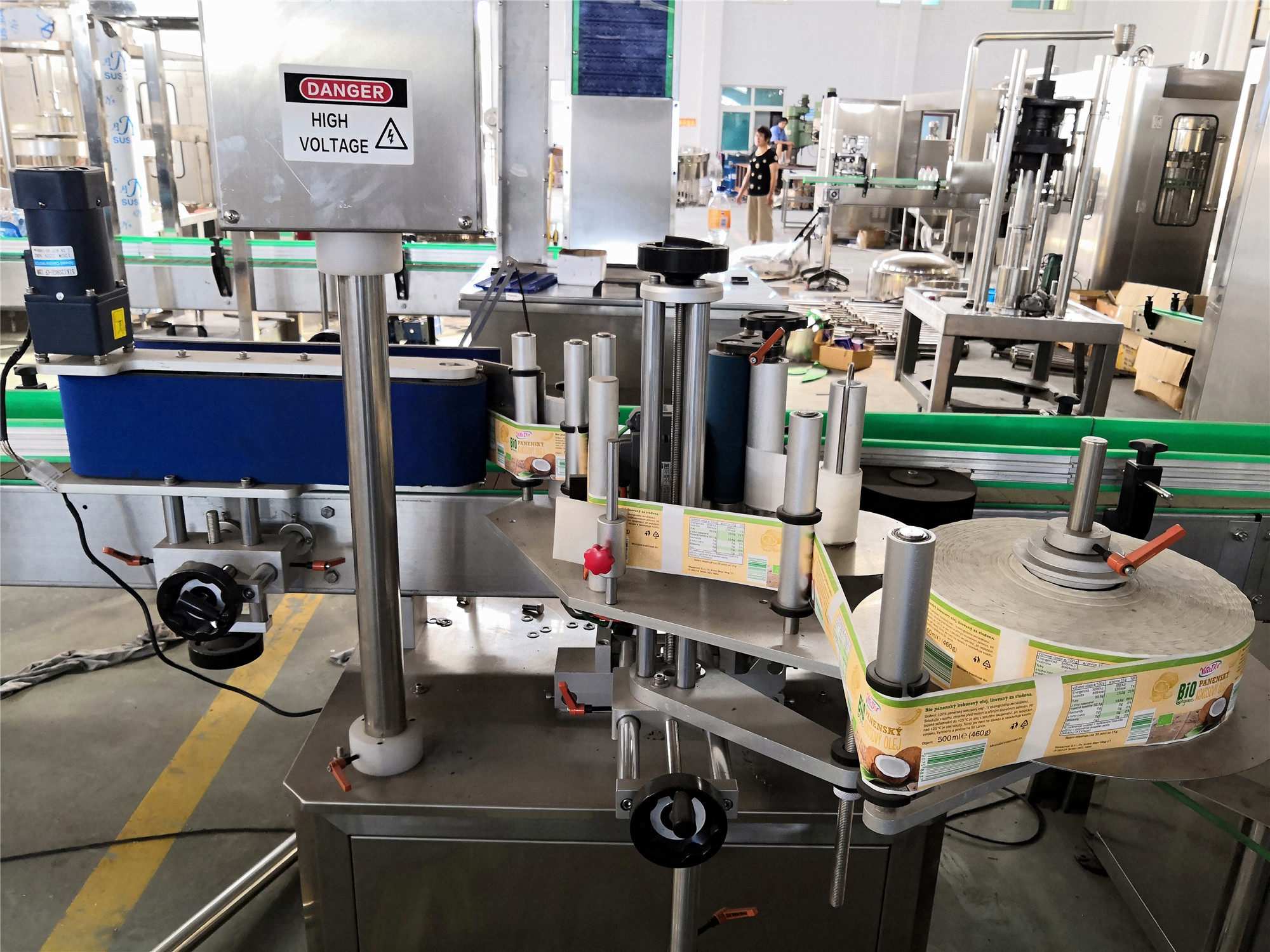 ISO 2000BPH Glass Bottle Filling Machine For 750ML Bottles