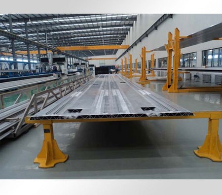 Steel Semi-Trailer 40ft 45ft Curtain Side Truck Trailers for Russia Market Van Type