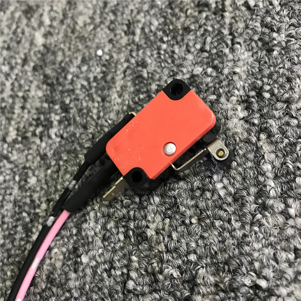 Mechanical Micro Switch Sensor V-155-1C25 For Doosan Excavator DX55/DX60