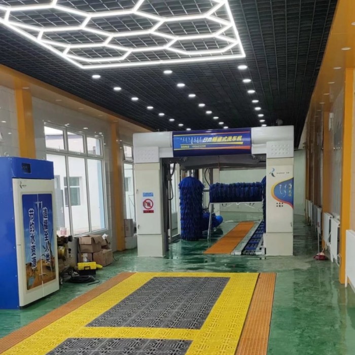 Automatic Express Tunnel Car Wash Machine for Gas Stations Customized Logo in Slovenia