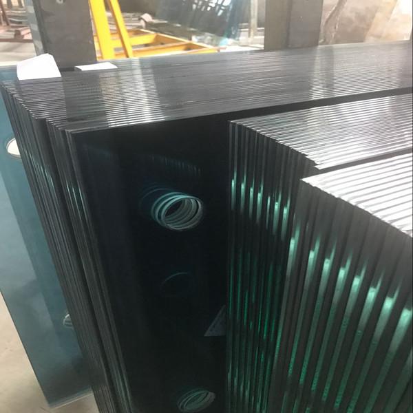 Grey Black Tempered Laminated Glass 4+4mm 8.76mm 442 Safety Glass Per Square