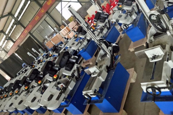 Metal cutting band sawing machine BS-460G export sawing machine horizontal sawing machine stable and safe