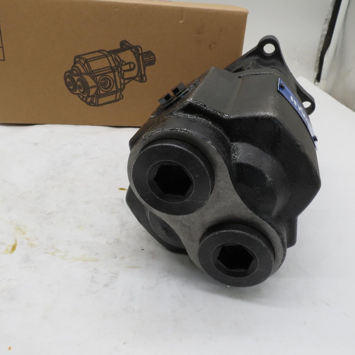 Hot Selling Original Hydraulic Pump 14562030 For SHACMAN