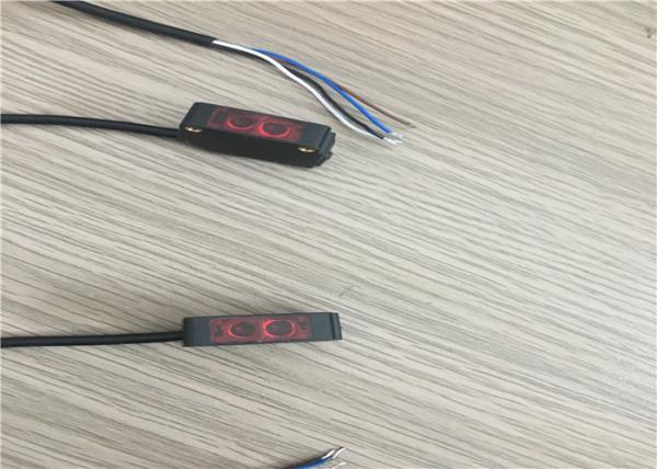 Sensitive Retro Reflective Photoelectric Sensor High Anti Interference