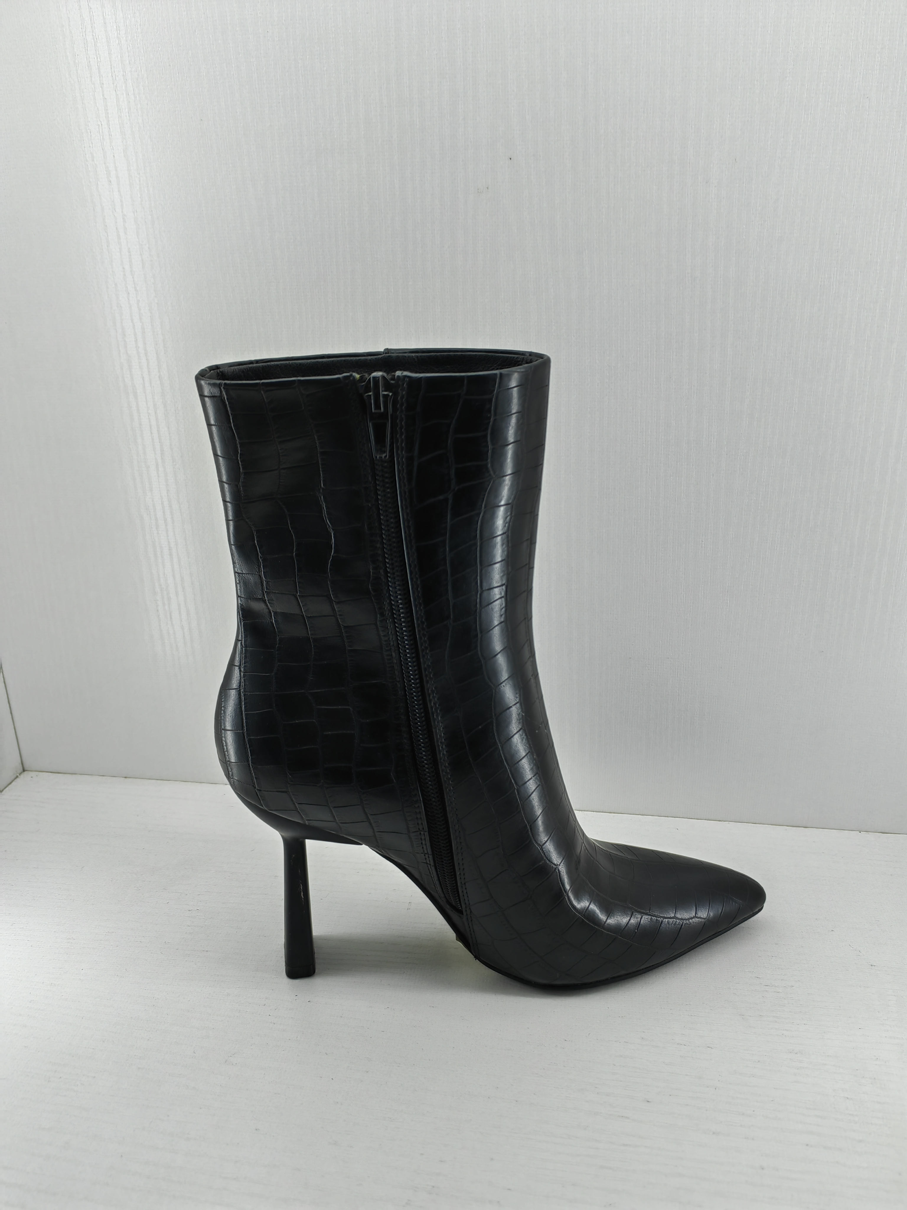 Rubber Outsole Women Shoe Boots Stiletto Heel For Casual Occasion Women S Outfits