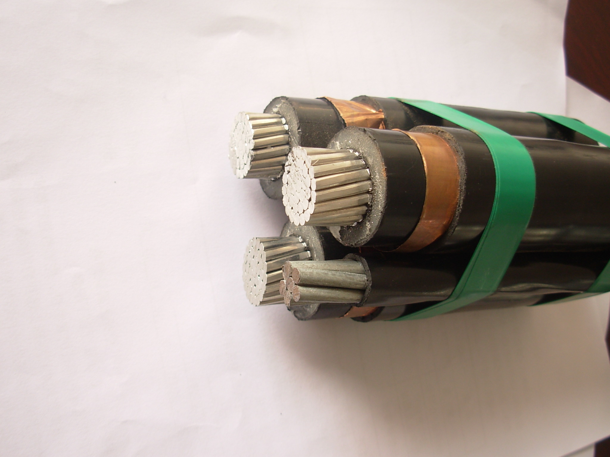 Unipolar MT Medium Voltage Power Cables Aerial Bundle Cable 12 / 20kV
