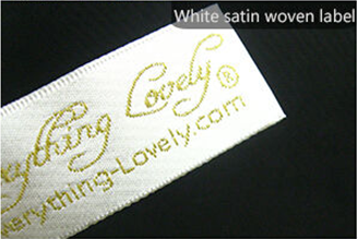 Eco - Friendly Cotton Woven Clothing Labels Tags For Clothes Embroidered