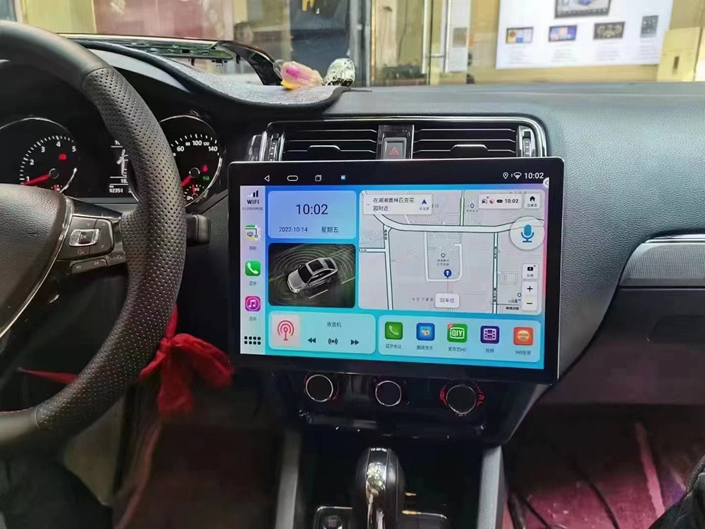 CarPlay Android Universal Car Radio with 13Inch Touch Screen
