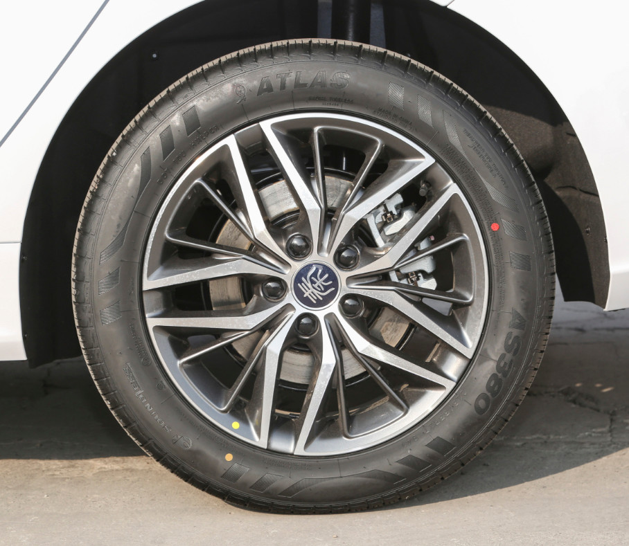 BYD Qin Plus 2023 Champion Version DM-i 120km Leading Model Plug-in Hybrid Car
