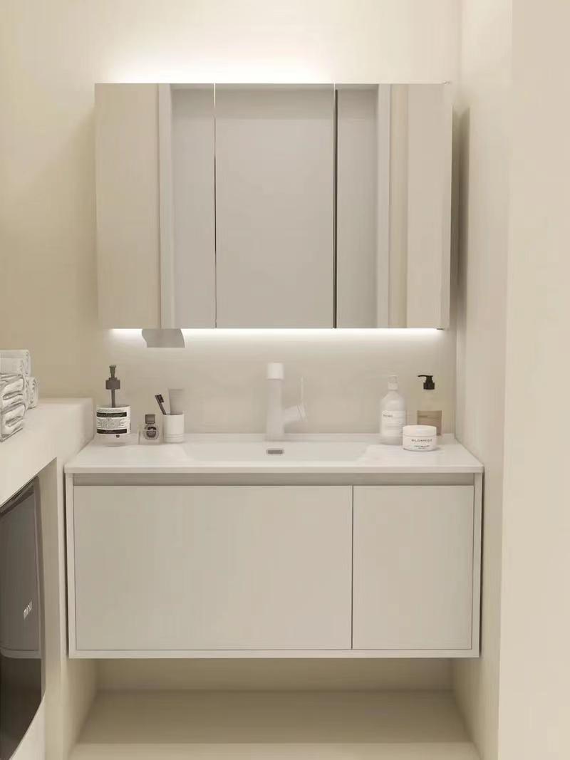 Modern Wooden LED Lighted Bathroom Cabinet with Mirror in Customized Color and Width 38-46