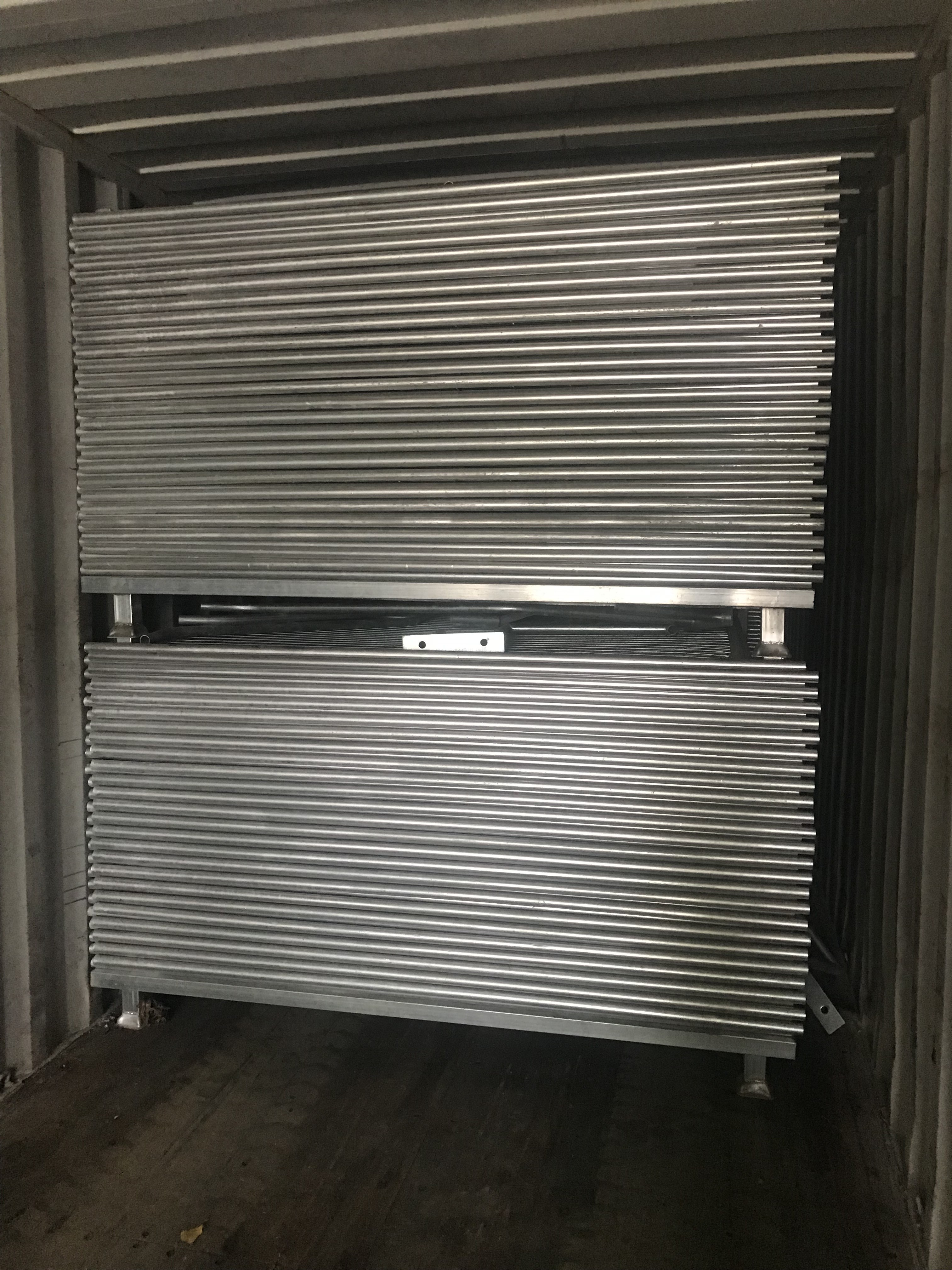 Australia Adeliade AS4687-2007 standard Temporary Fencing Panels 2.1mx2.4m OD32mm wall thick 2.00mm Mesh 60mmx150mm