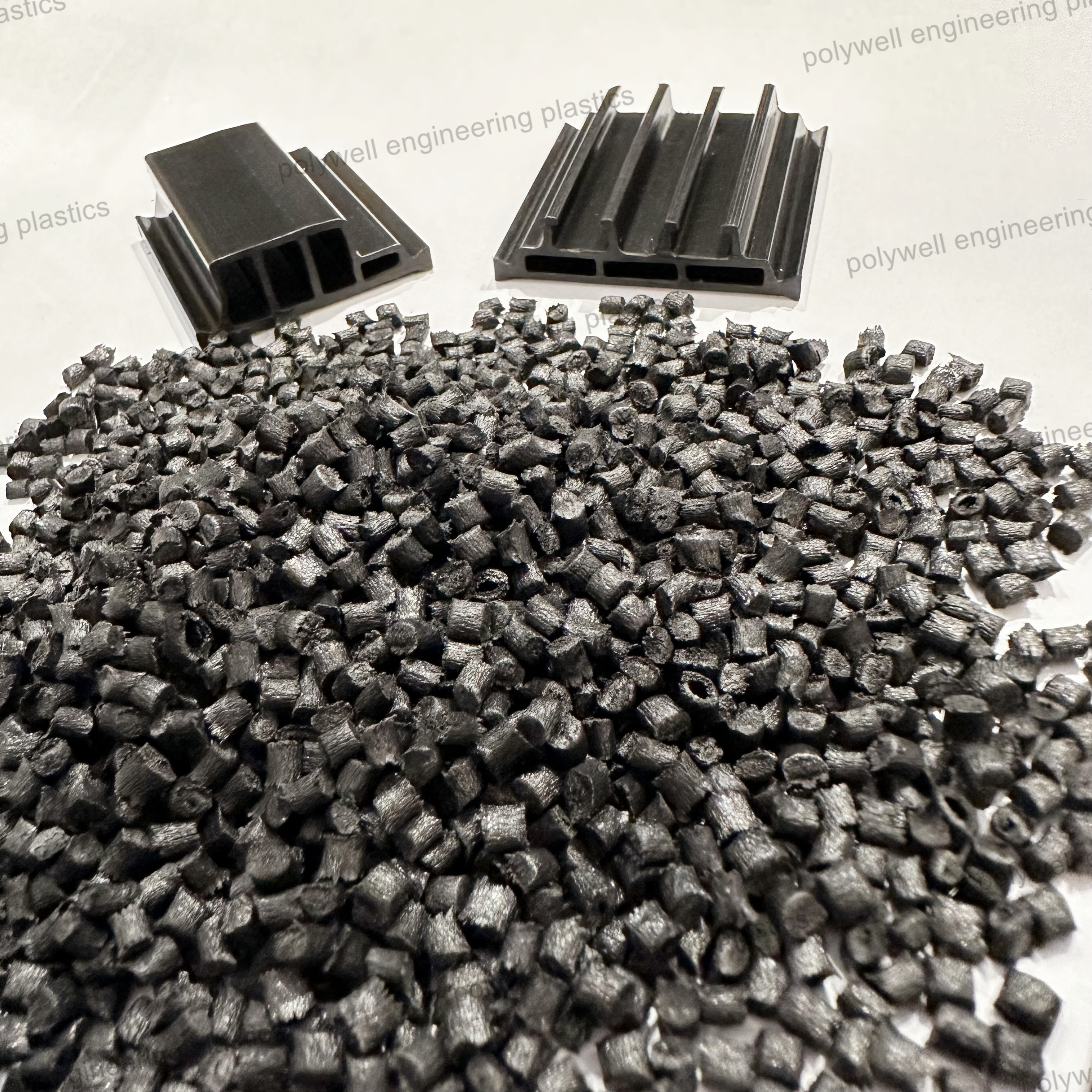 Polyamide PA6 PA66 Nylon Plastic Granules Reinforced 25% Glass Fiber Polymer Granules