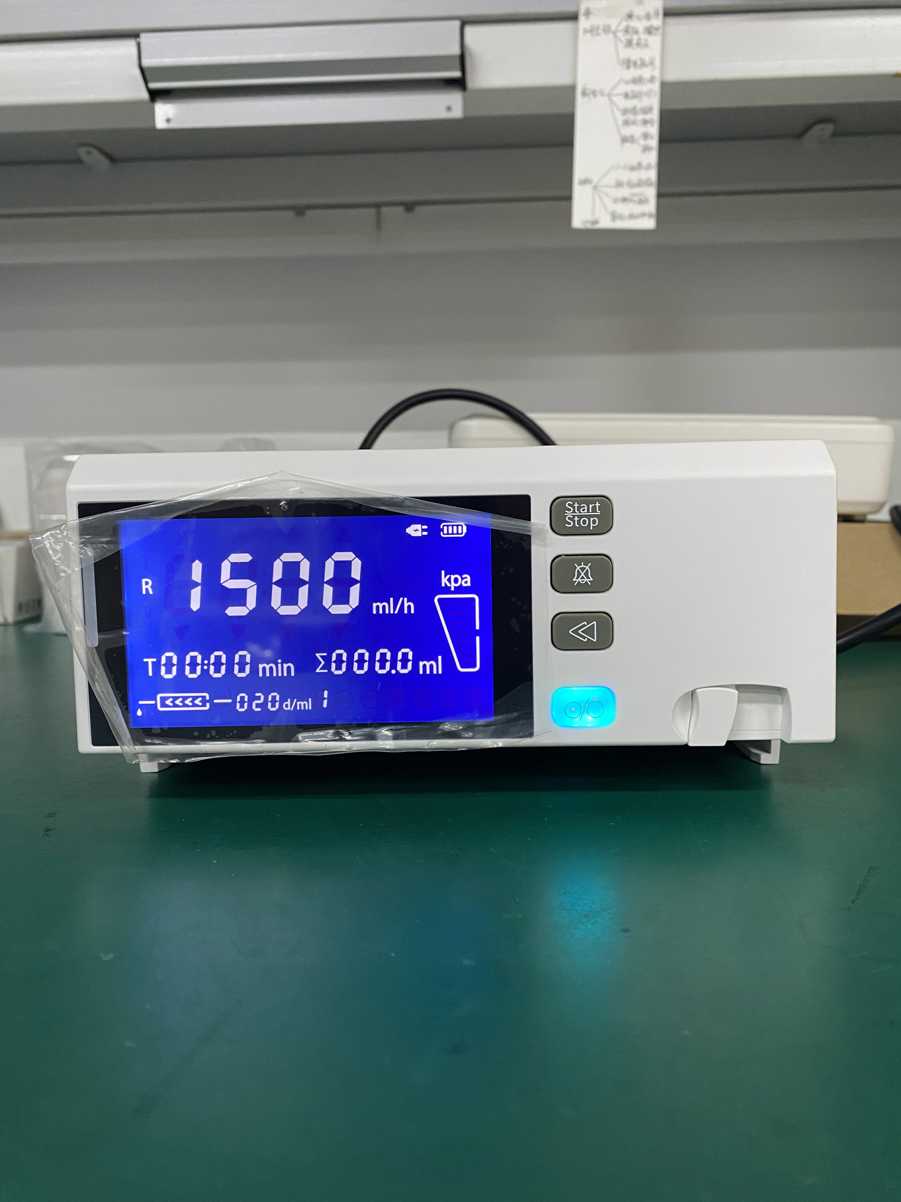 110V/220V Electric Infusion Pump Battery Backup 8 Hours With Pressure Range 0-400Kpa