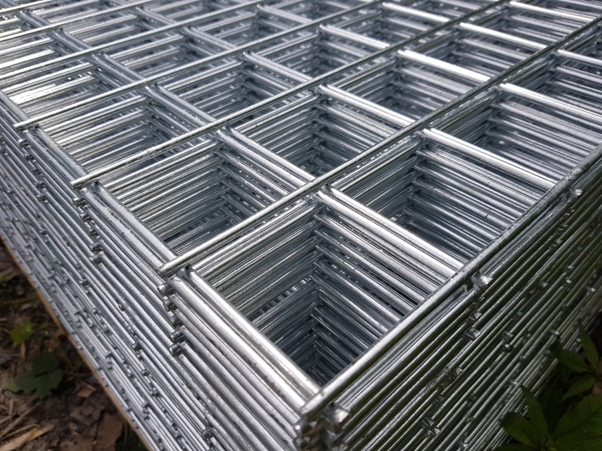 Hot sale high quality match ASTM standard stainless steel welded wire mesh
