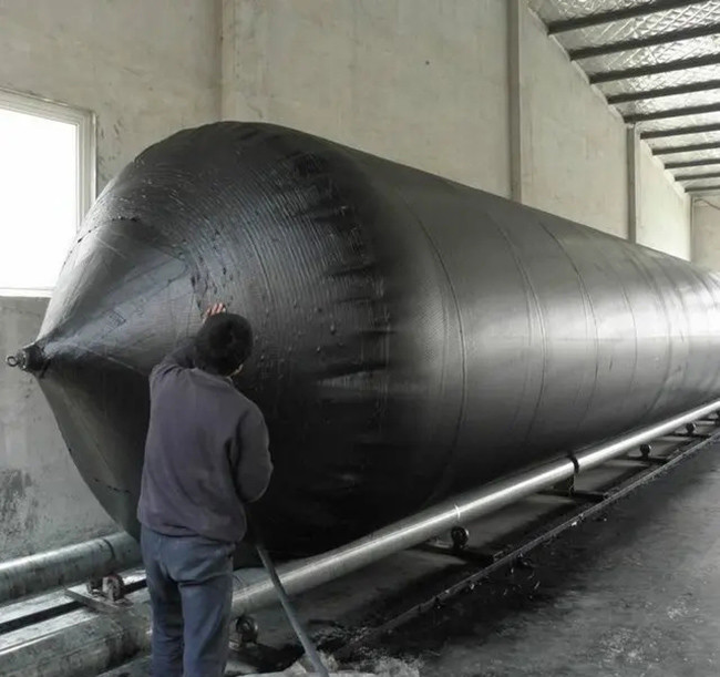 Durable Construction Docking Ship Launching Marine Airbags For Marine Operations