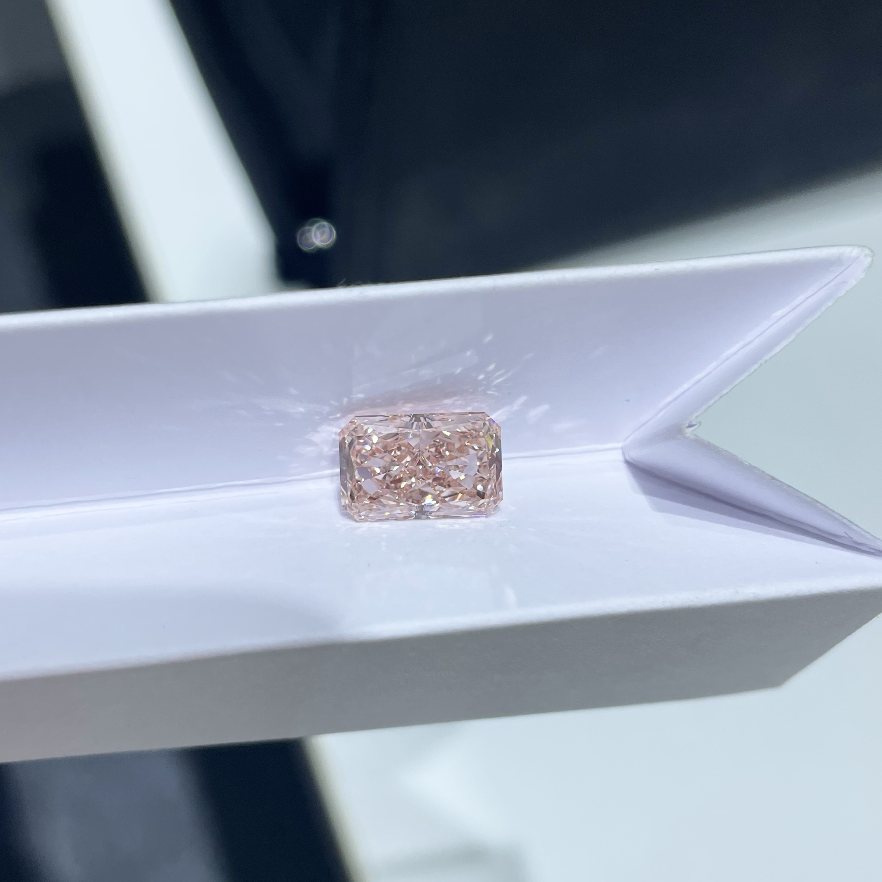 Carbon Artificial Man Made Pink Diamond 2 Carat To 2.99 Carat