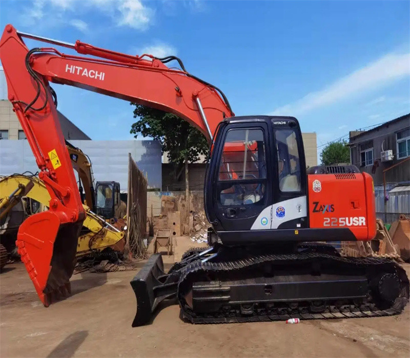 22000kgs Second Hand Good condition Hitachi Excavator Red Zx225usr with 109.6kw Power