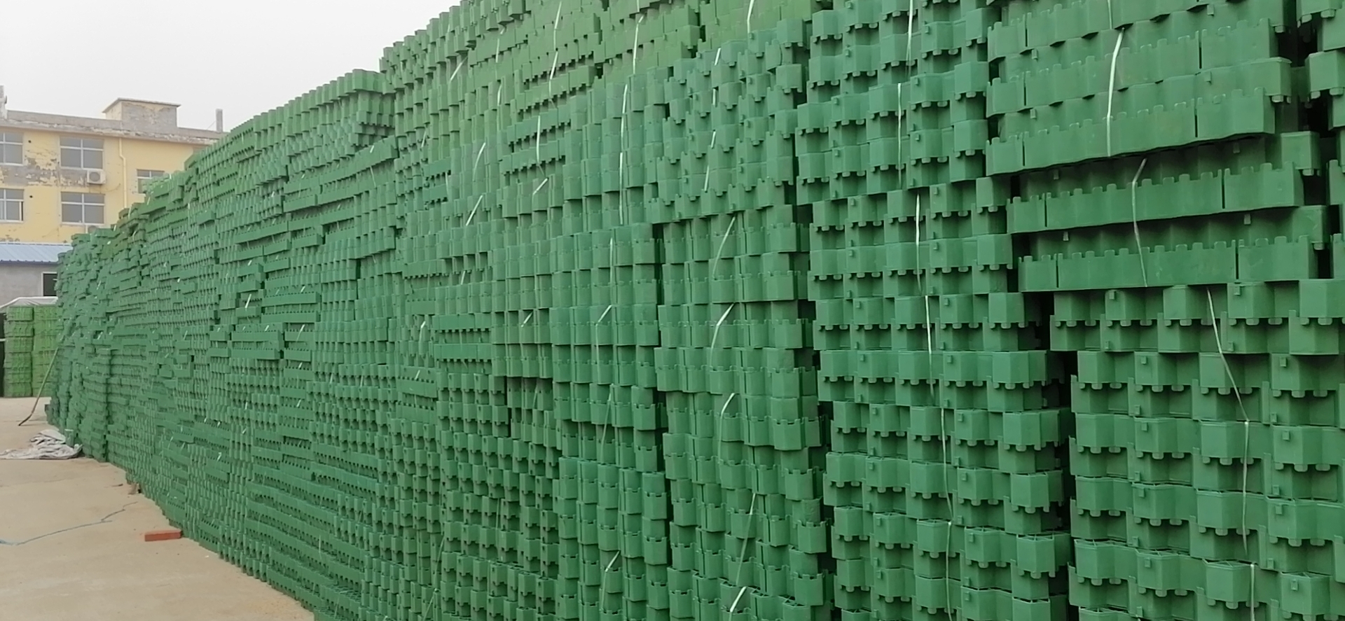 Green HDPE Plastic Planting Grass Paver Grid for Driveway CE/ISO9001/ISO14001 Certified